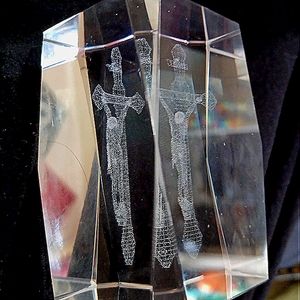 3D Crystal Laser Etched Glass Hologram Jesus On Cross Crucifix Cube